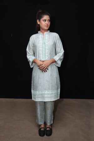 Top Grade Powder Printed Linen 2-Piece Suite.